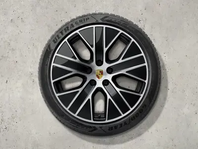 Ensemble de roues et pneus d'hiver Taycan Turbo Aero de 20 pouces. Porsche Taycan (MK2) 2024>> - 9J1073603CC - 9J1073603CC