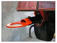 Crochet de remorquage rétractable Rennline. Porsche 964/993 (Arrière) 944 (Avant) - E67