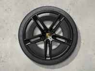 21-inch Taycan exclusieve design zomerwielenset, gespoten in zwart (hoogglans) met Aeroblades Carbon. Porsche Taycan (MK2) 2024>> - 9J1073663TA - 9J1073663TA