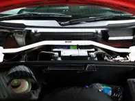 前支撑架。保时捷 987 Boxster - Ultra Racing - TW21860, TW2-1860