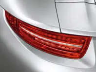 LED-Heckleuchte serienmäßig. Porsche 991 Carrera RHD Autos - 99163114312, 99163114312, 99163114414, 99163114314, 99163114415, 99163114315, 99163114313, 99163114413