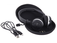 Porsche Bluetooth® headphones. Porsche - 97055831600, 97055831800