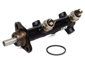 Brake master cylinder. Porsche 924 2.0L 1975-79 - 32 966 437, 477611015A, 0 986 480 398, 3212003223, 03.2120-0322.3