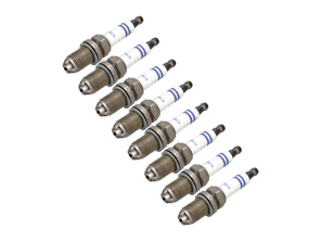 火花塞（8 件装）。保时捷卡宴 V8 S - 99917021890, 99917020791, 99917020490, 99917020491