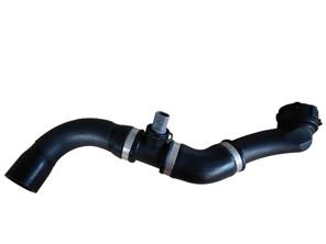 水冷剂顶部软管回流。保时捷 958 Cayenne 4.8 升 V8 - 95810640100