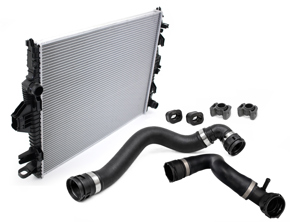 Radiator water with hoses, Centre. Porsche 958 Cayenne 3.0L Hybrid >>2014 - 95810613210, 95810640120, 95810640220