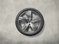 Ensemble jantes et pneus d'été au design exclusif Macan 22", argent platine. Porsche Macan-e - 95C044660M