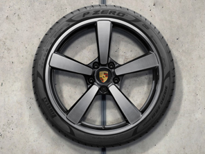 20"/21" Turbo Exclusive Design wielset met zomerbanden voor 992 Turbo PCD 5/130 - 992044660AG