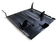 前发动机底盘防护板。保时捷 928 - 92850402102