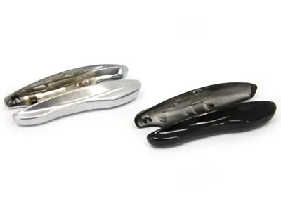 Guscio chiave - 2 pezzi - per Porsche 992 Carrera/Turbo/GT3 / 9YA Cayenne / 971 e 976 Panamera / 9J1 Taycan - V04015853AG, V04015853AH, V04015853AJ, V04015853AK, V04015853AL, V04015853AM, V04015853AN, 99204395319, 99204395320, 99204395321, V04015853CB, V04015853CC, V04015853CD, V04015853CE, V04015853CF, V04015853CG, V04015853CH, V04015853CJ, V04015853CK, V04015853CL, 00004399055, V04016001AJ, V04016001AT, V04016001AE, 9Y095995301, 9Y095995320, 9Y095995321, 00004399046, 00004399056, V04016001AK, V04016001AR, V04016001AF, 9Y095995302, 9Y095995330, 9Y095995331, 00004399047, 00004399057, V04016001AL, V04016001AS, V04016001AG, 00004399053, V04015001BN, V04015001CR, 00004399054, V04015001BP, V04015001CS, 00004399051, V04015001BM, V04015001CQ, V04015953D, V04015953G, V04015953M, V04015953E, V04015953H, V04015953N, V04015953F, V04015953J, V04015953P
