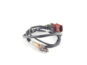 Lambda oxygen sensor, BEFORE Catalytic converter. Porsche 955 Turbo - 95560612601, 95560612602, 0258007174, 0258007041, 0258007054, 0258007056, 0258007080, 0258007093, 0258007096, 0258007098, 0258007100, 0258007104, 0258007112, 0258007114, 0258007130, 0258007174, 0258007267, 0258007353, 0258007354, 7L0906262A, 7L0906262F, 95560612601, 95560612602, 958906262L - ES1092112B1
