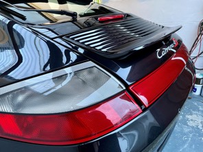 Aileron arrière Duck Tail (Ducktail) RS avec 3ème trou de feu stop Porsche 996