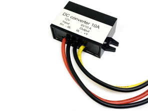 适用于仪表盘仪表和收音机的 12v 至 6v 转换器。保时捷 356