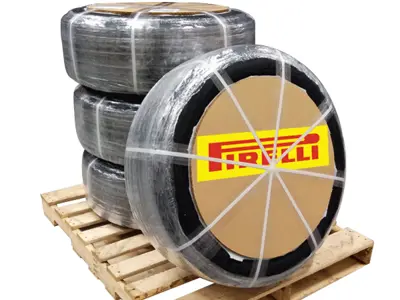 Paquete de neumáticos Pirelli de 15' 2 x 205/50YR15 + 2 x 225/50YR15