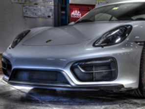 Kit de parrilla de malla de alambre para parachoques delantero Rennline, color negro. Porsche 982 (718) Boxster 2017>> - E1003