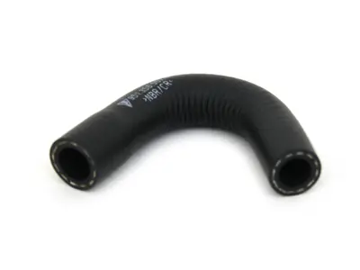 Tuyau du réservoir de carburant à la pompe à carburant. Porsche 944 / 968 - 95135655700, 95135655701